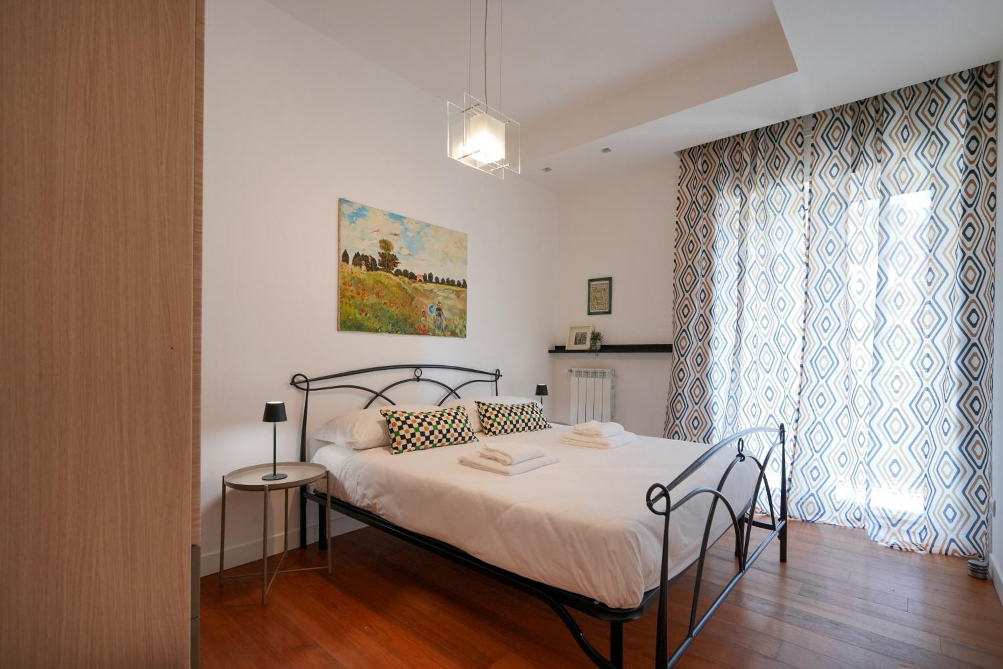 Gli Aquiloni Apartment - Steps From The Station Bari Exteriér fotografie